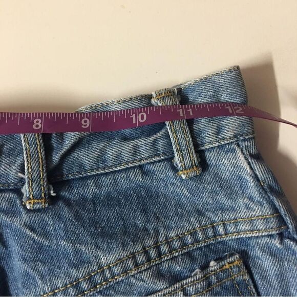 Vintage Classic Guess Medium Wash Blue Denim A-Line Skirt Size 27 | 24-25" W EUC - Picture 6 of 8